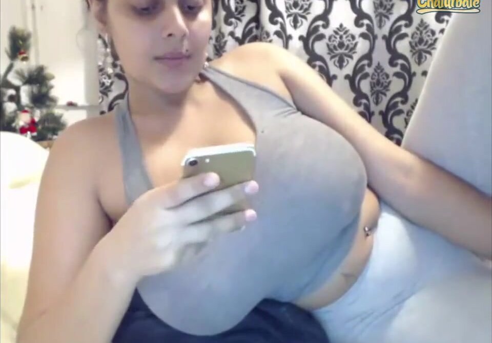 Caramel reccomend desi indian chick with huge