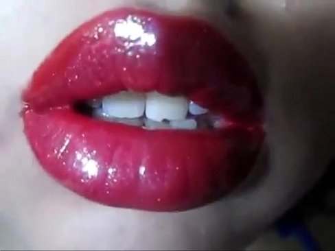best of Kisses dark lipstick