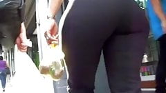 candid milf has a nice round plump ass. I wanted to Fuck her so bad.