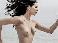 Kendall jenner naked beach
