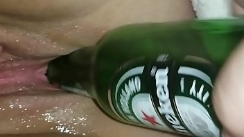 Roar reccomend glass bottle stretching tight pussy